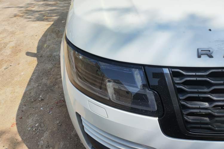 Used Land Rover Range Vogue 2018 3.0T Gasoline HSE Middle East Right Front Headlight