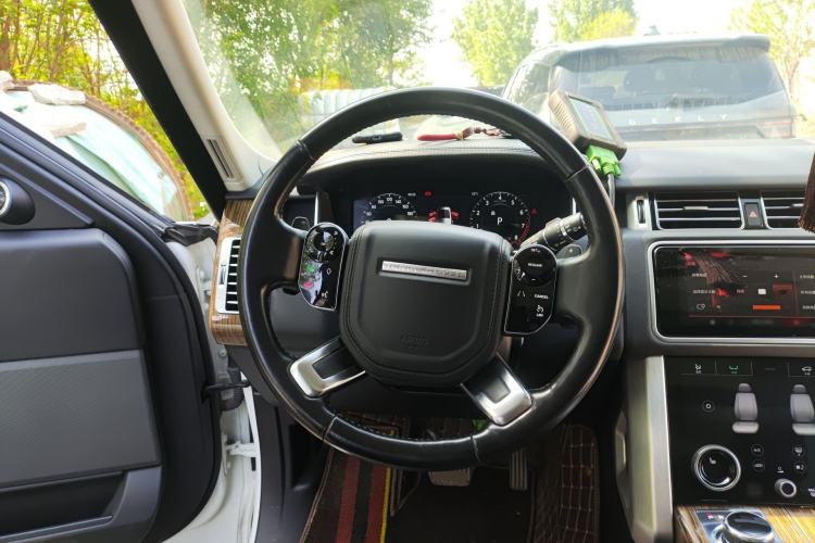 Used Land Rover Range Vogue 2018 3.0T Gasoline HSE Middle East Steering Wheel