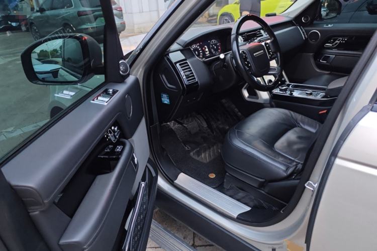 Used Land Rover Range Vogue  Driver Seat