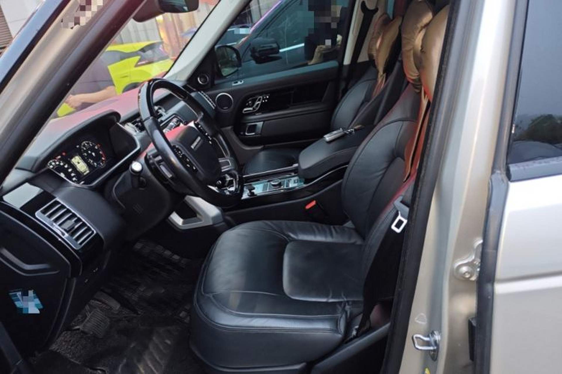 Used Land Rover Range Vogue  Left Front Seat