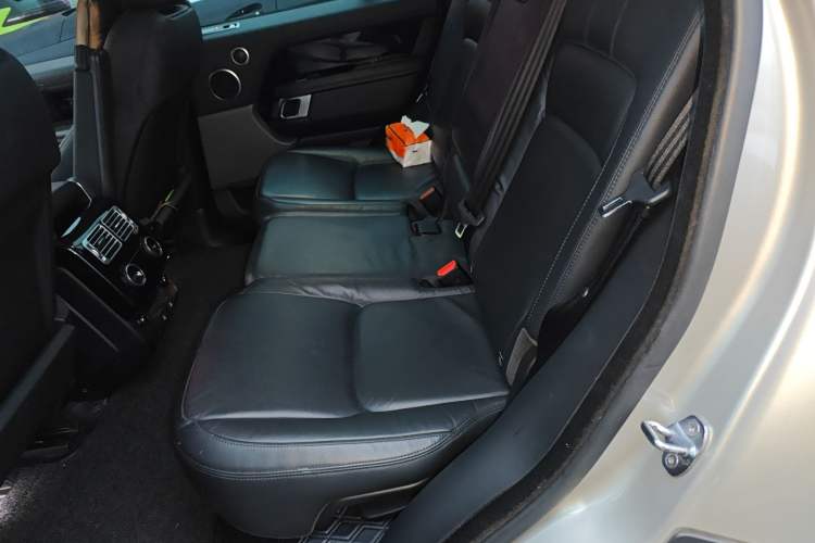 Used Land Rover Range Vogue  Left Rear Seat