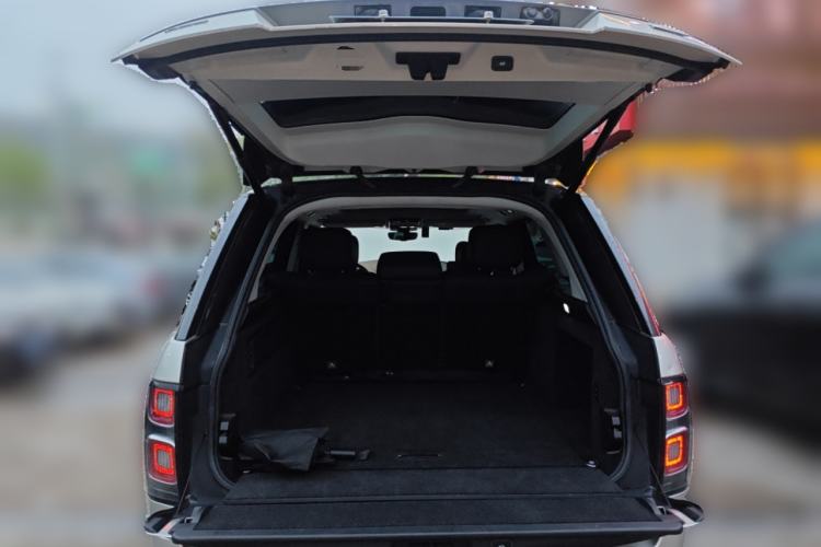 Used Land Rover Range Vogue  Trunk