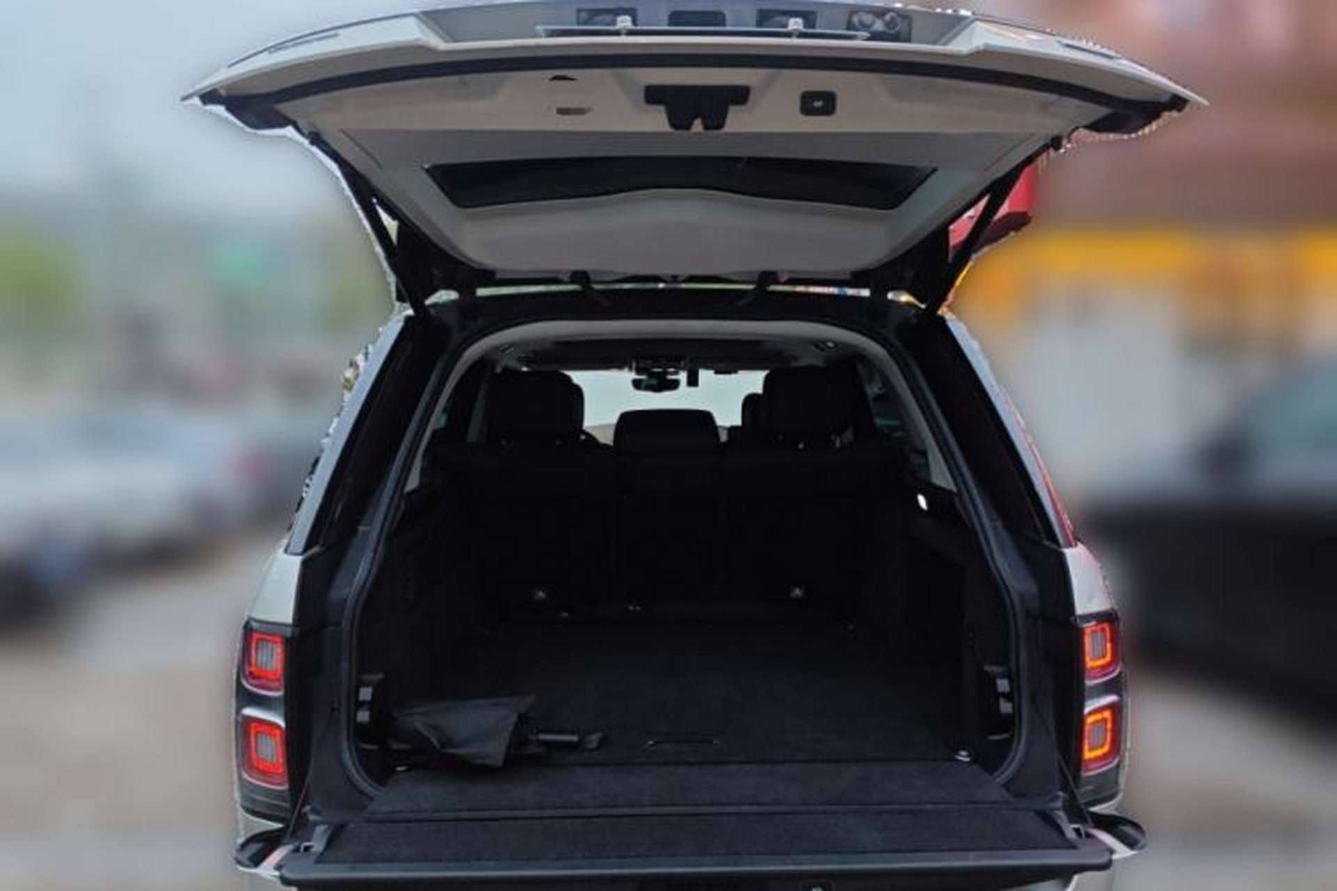 Used Land Rover Range Vogue  Trunk