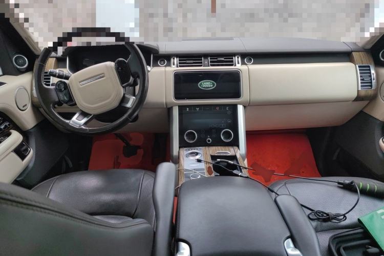 Used Land Rover Range Vogue  Center Console