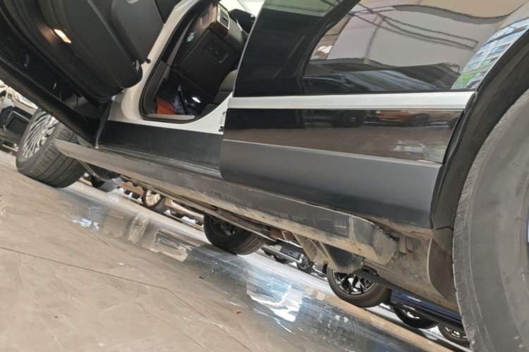 Used Land Rover Range Vogue 2019 3.0T Gasoline HSE U.S. Specification Left Side Sill