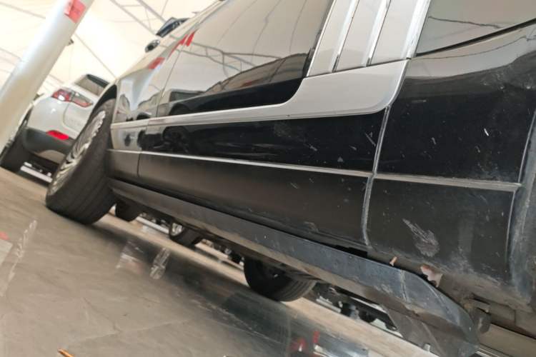 Used Land Rover Range Vogue 2019 3.0T Gasoline HSE U.S. Specification Right Side Sill