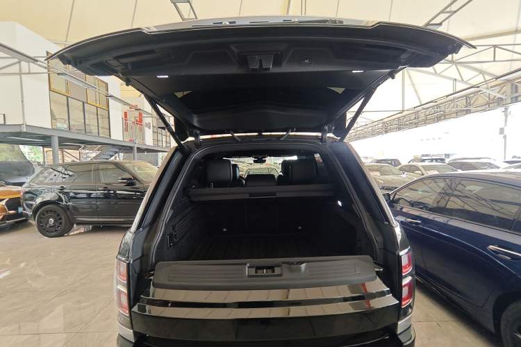 Used Land Rover Range Vogue 2019 3.0T Gasoline HSE U.S. Specification Trunk