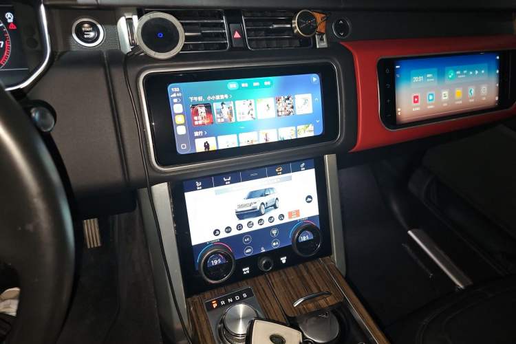 Used Land Rover Range Vogue 2019 3.0T Gasoline HSE – Middle East Audio And AC Panel