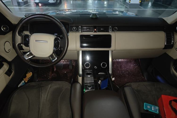 Used Land Rover Range Vogue  Center Console