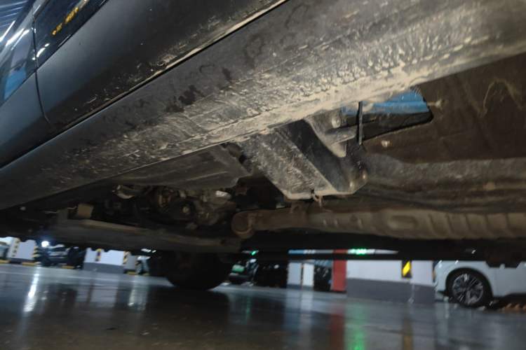 Used Land Rover Range Vogue  Chassis Rear Left
