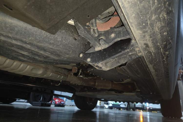 Used Land Rover Range Vogue  Chassis Rear Right