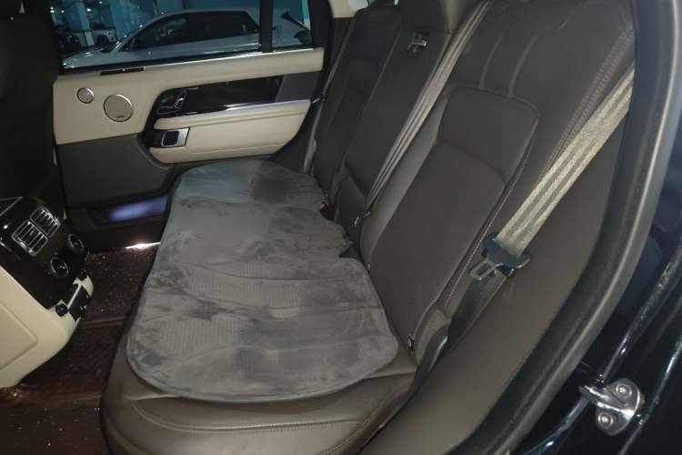 Used Land Rover Range Vogue  Left Rear Seat