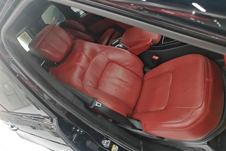 Used Land Rover Range Vogue 2020 3.0T P360 Gasoline HSE Middle East Version Right Front Seat