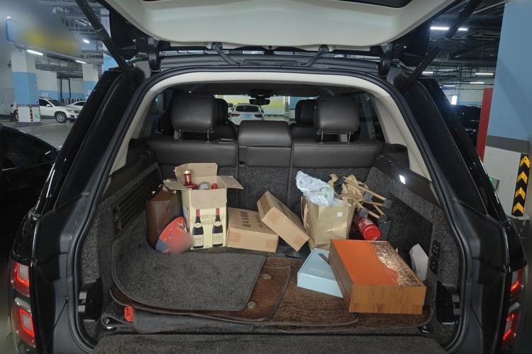 Used Land Rover Range Vogue  Trunk