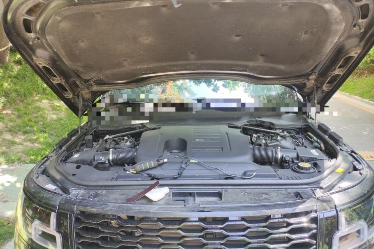 Used Land Rover Range Vogue 2021 3.0T P400 Gasoline Genesis Standard Wheelbase Obsidian Plus Edition Engine Bay