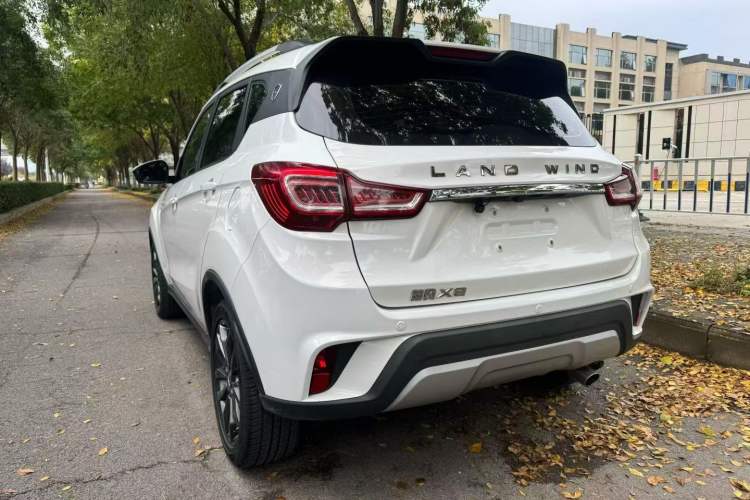 Used Land X2 2017 1.6L Automatic Jingrui Edition Exterior 3