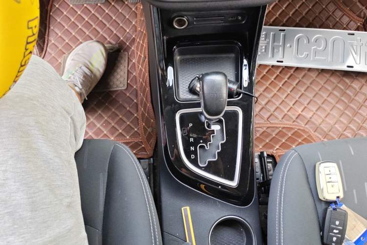 Used Land X2 2017 1.6L Automatic Jingrui Edition Gear Lever