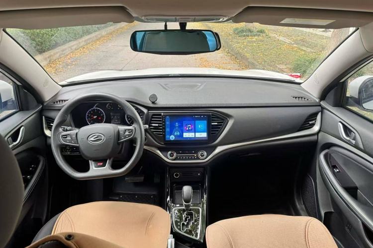 Used Land X2 2017 1.6L Automatic Jingrui Edition Interior 1