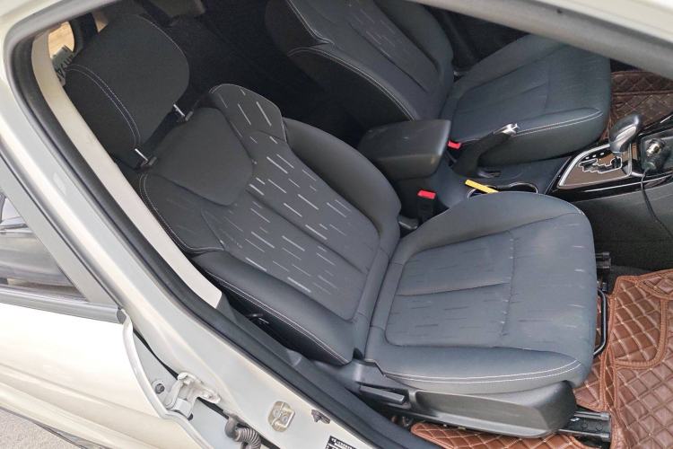 Used Land X2 2017 1.6L Automatic Jingrui Edition Right Front Seat