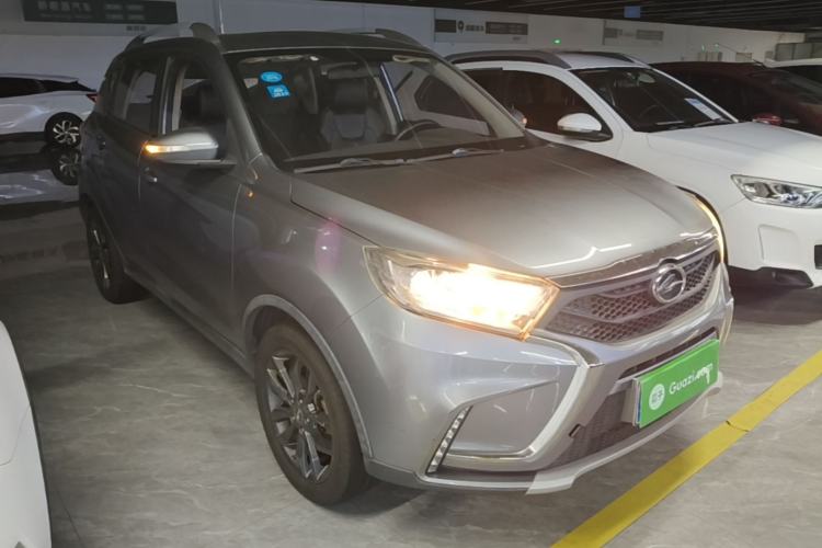 Used Land X2 2017 1.6L Automatic Platinum Edition Front Right 45 Deg