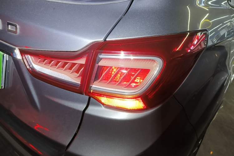 Used Land X2 2017 1.6L Automatic Platinum Edition Right Rear Taillight