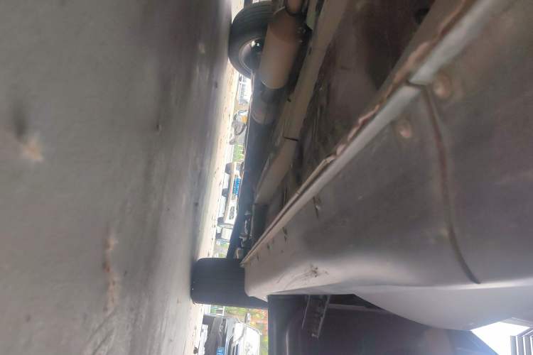 Used Land X2 2017 1.6L Manual Sharp Edition Right Side Sill