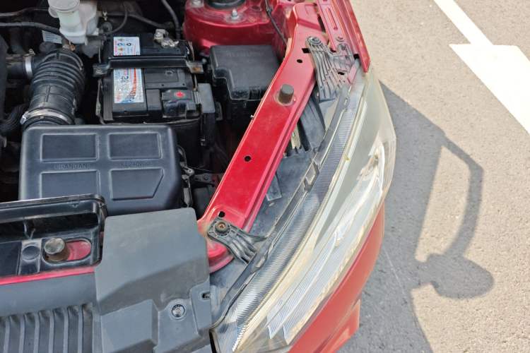 Used Land X2 2017 1.6L Manual Platinum Edition Engine Bay Left