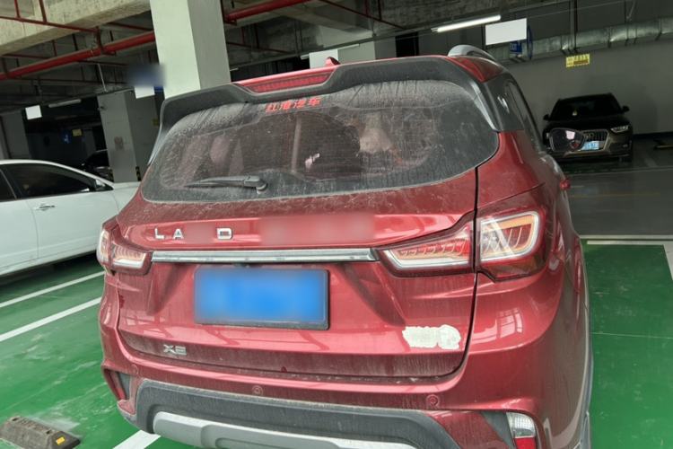 Used Land X2 2017 1.6L Automatic Platinum Edition Exterior 5