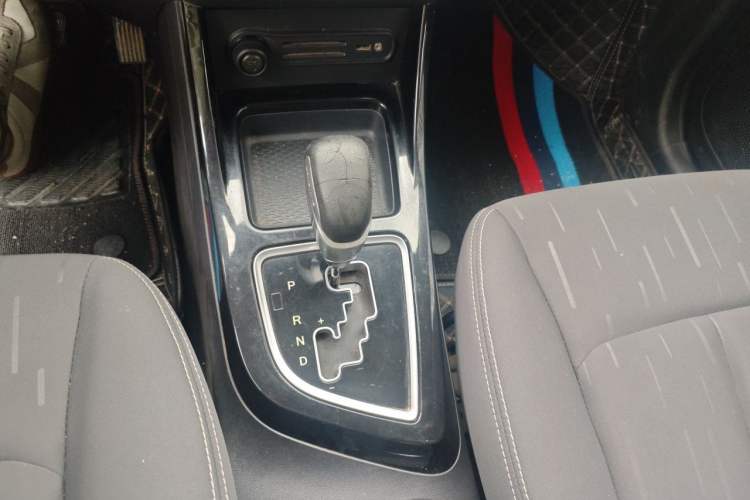 Used Land X2 2017 1.6L Automatic Jingrui Edition Gear Lever