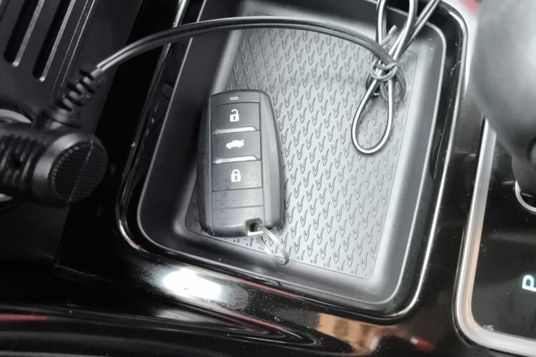 Used Land X2 2017 1.6L Automatic Jingrui Edition Interior 1