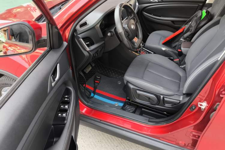 Used Land X2 2017 1.6L Automatic Jingrui Edition Interior 3