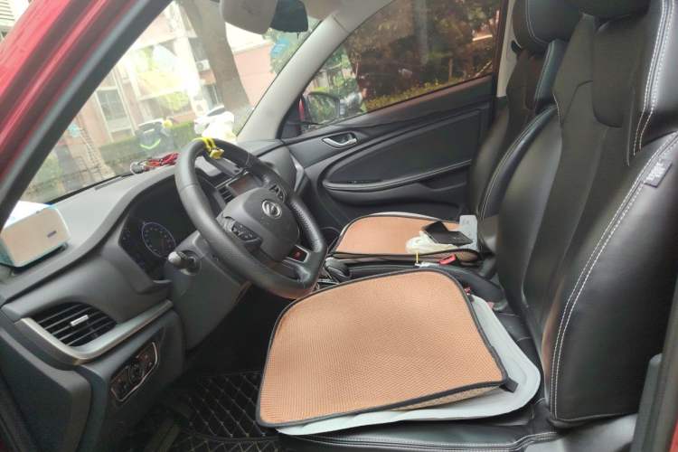 Used Land X2 2017 1.6L Automatic Platinum Edition Left Front Seat