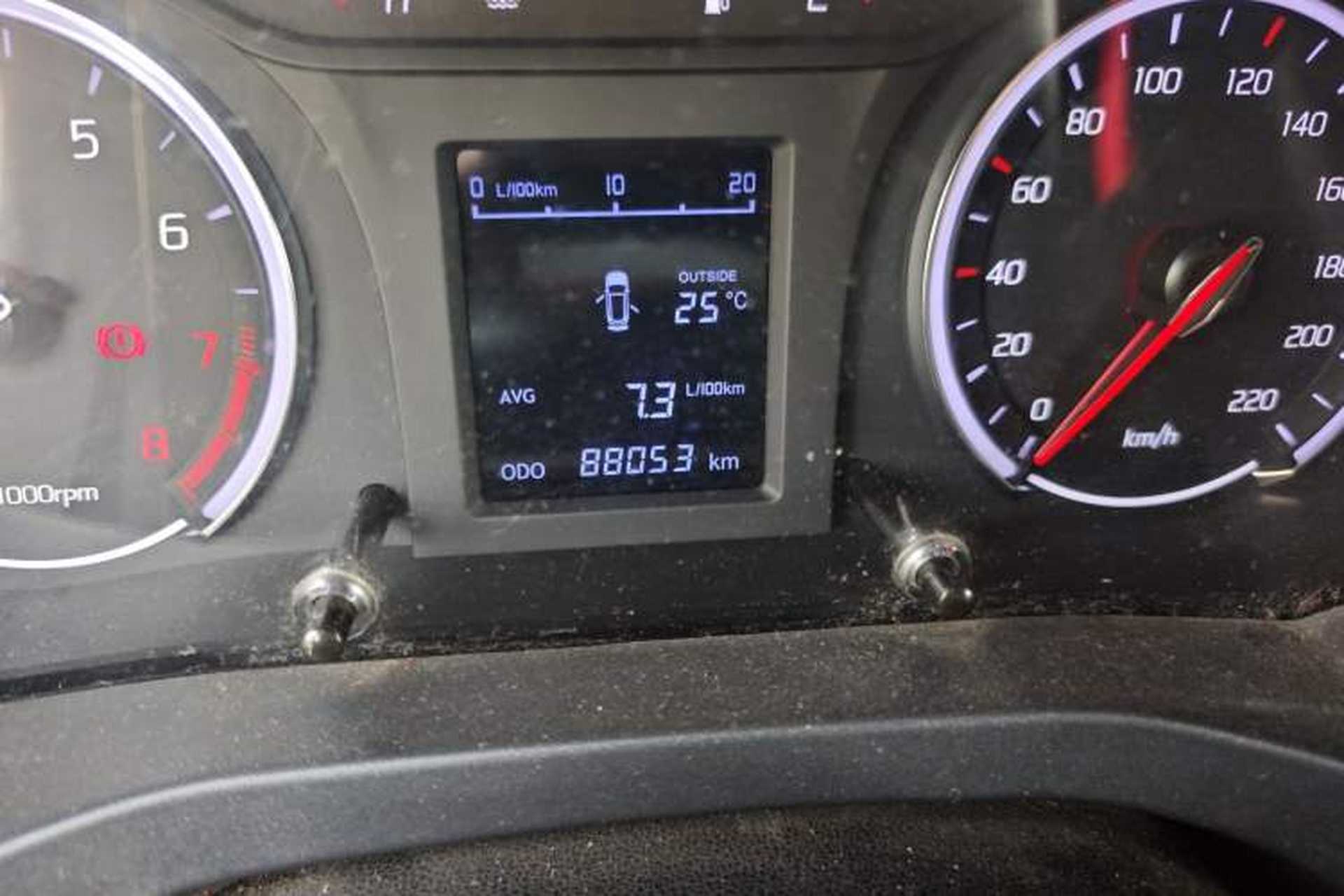 Used Land X2 2017 1.6L Manual Platinum Edition Odometer Close Up
