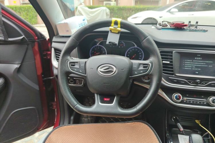Used Land X2 2017 1.6L Automatic Platinum Edition Steering Wheel