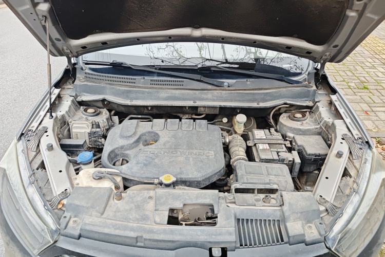 Used Land X2 2017 1.6L Automatic Sharp Edition Engine Bay