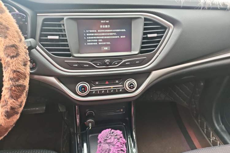 Used Land X2 2017 1.6L Automatic Sharp Edition Audio And AC Panel