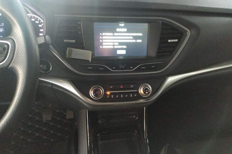 Used Land X2 2017 1.6L Manual Sharp Edition Audio And AC Panel