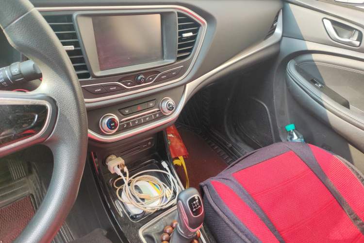 Used Land X2 2017 1.6L Manual Jingrui Edition Audio And AC Panel