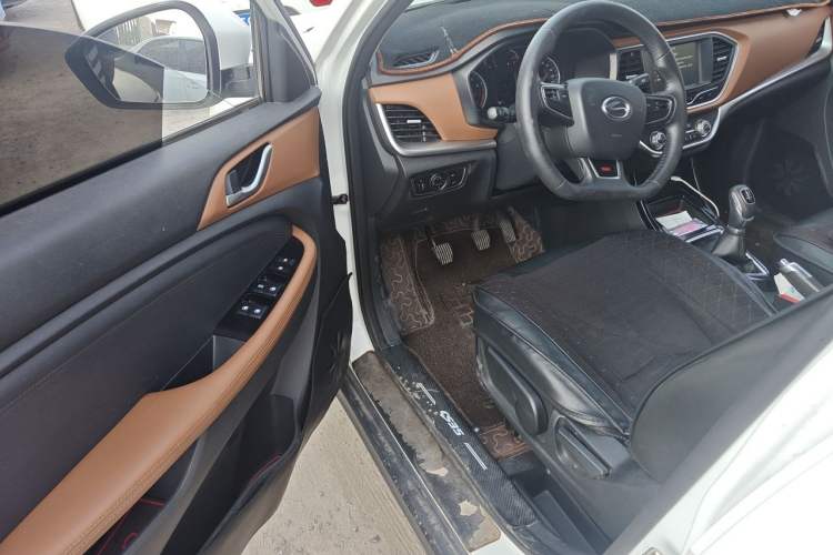 Used Land X2 2017 1.6L Manual Platinum Edition Driver Seat