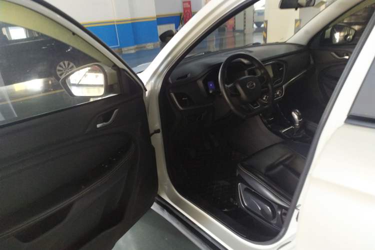 Used Land X2 2017 1.6L Manual Sharp Edition Driver Seat