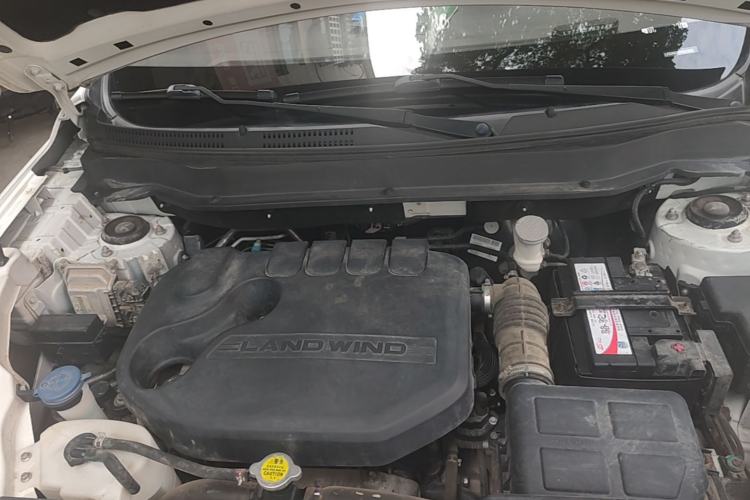 Used Land X2 2017 1.6L Automatic Elite Edition Engine Bay