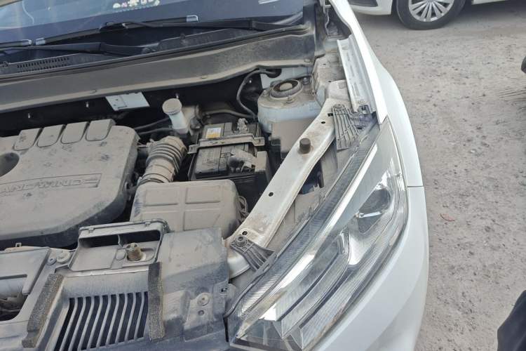 Used Land X2 2017 1.6L Manual Platinum Edition Engine Bay Left