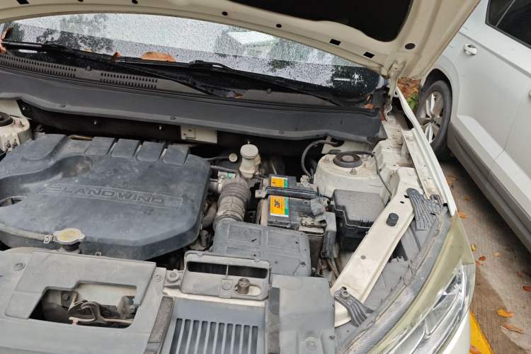 Used Land X2 2017 1.6L Automatic Sharp Edition Engine Bay Left