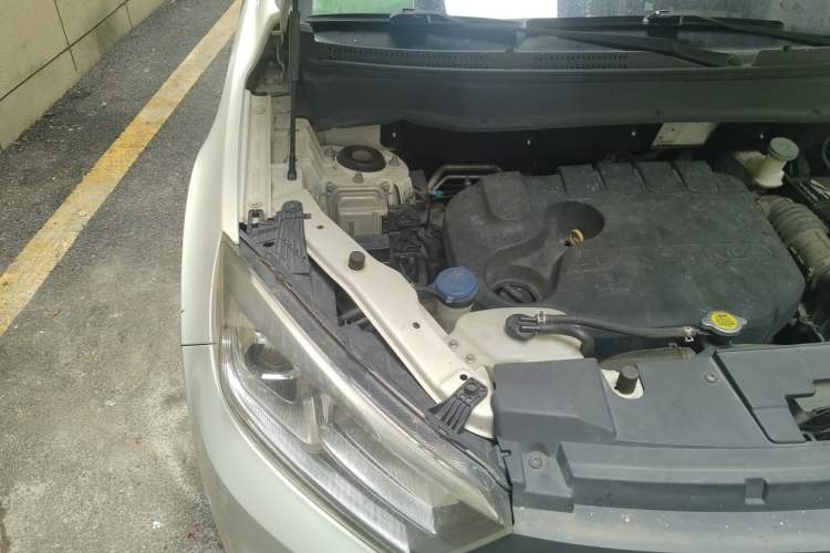 Used Land X2 2017 1.6L Manual Jingrui Edition Engine Bay Right