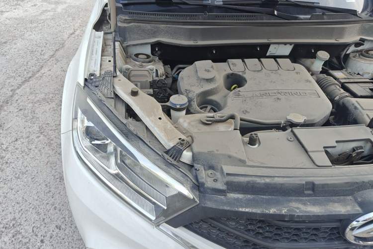 Used Land X2 2017 1.6L Manual Platinum Edition Engine Bay Right