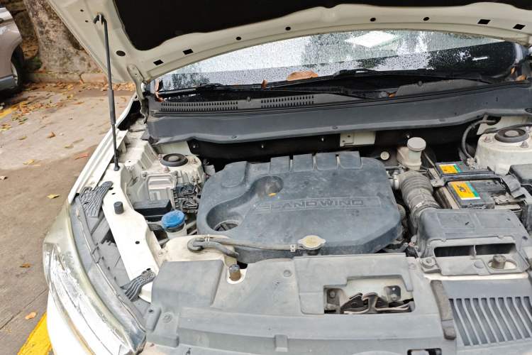 Used Land X2 2017 1.6L Automatic Sharp Edition Engine Bay Right