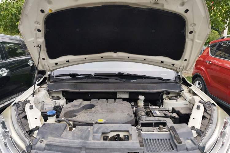 Used Land X2 2017 1.6L Manual Sharp Edition Engine Bay
