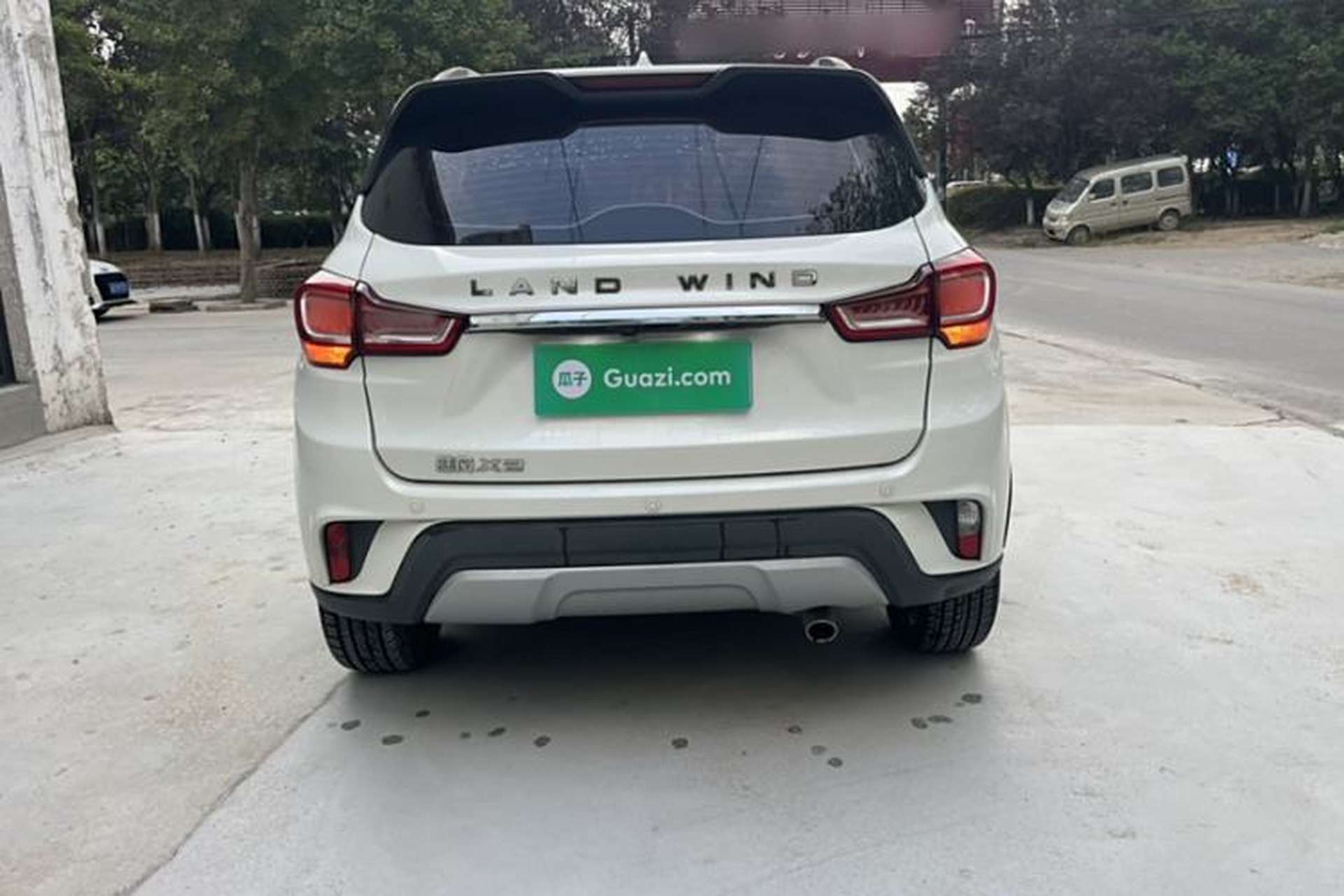 Used Land X2 2017 1.6L Automatic Jingrui Edition Exterior 2