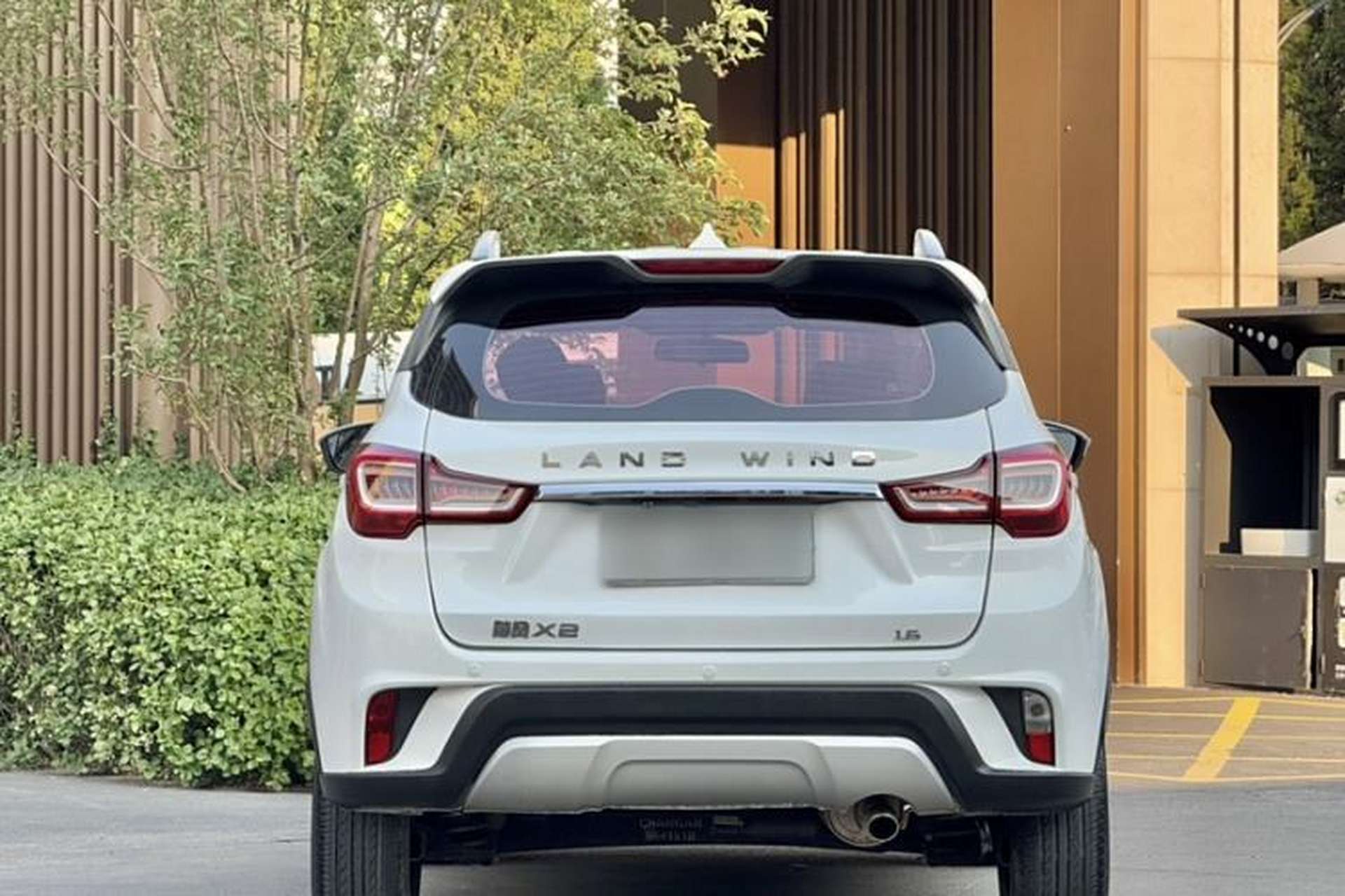 Used Land X2 2017 1.6L Manual Jingrui Edition Exterior 6