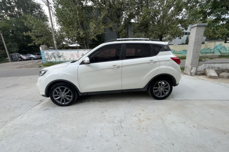 Used Land X2 2017 1.6L Automatic Jingrui Edition Exterior 7